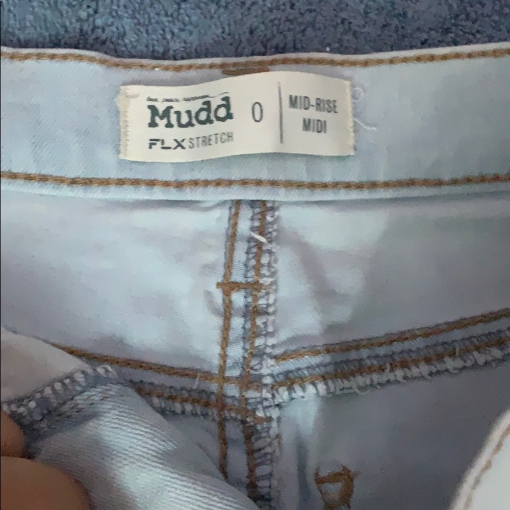 Shorts - Picture 3 of 3